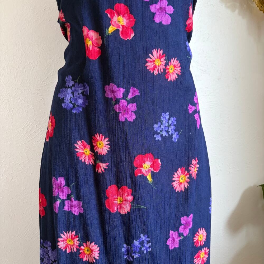 90s Vintage Floral Maxi Dress - Picture 6 of 9